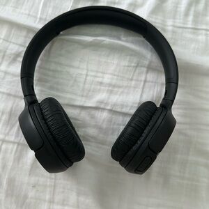 Jbl headphones
